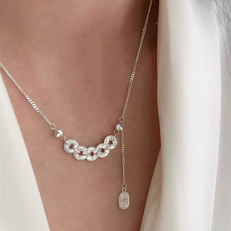 Chic collier chaîne perle de sweater Faux femmes Niche de luxe collier de col de tempérament Chai