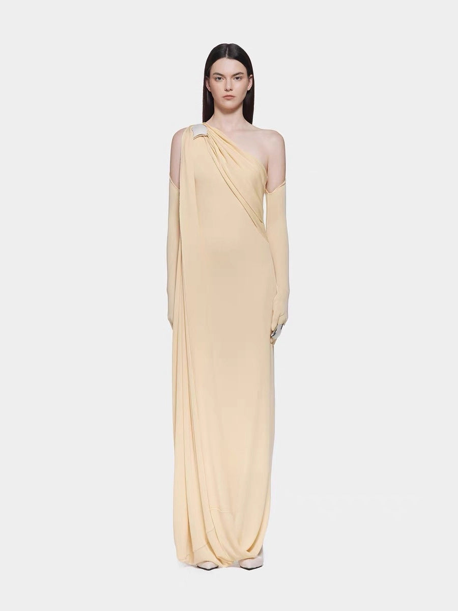 Une épaule drapée Maxi Gown avec des gants assortis