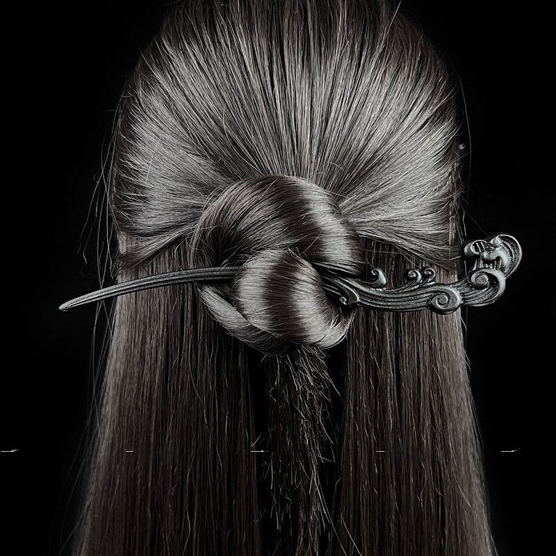 Épin à cheveux de style traditionnel