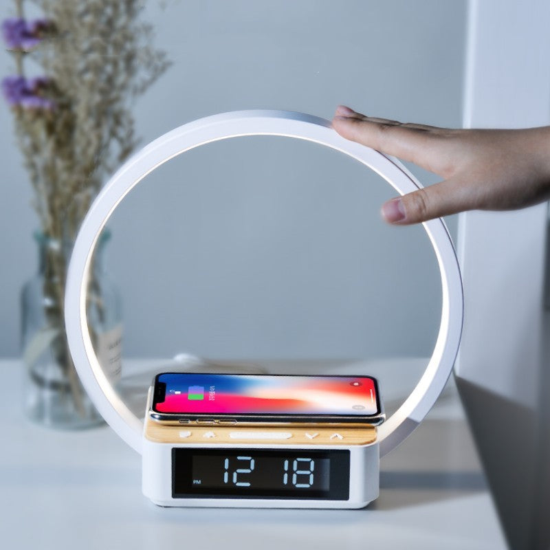 Téléphone portable côté lit 10W Petite lampe de nuit sans fil à trois en un