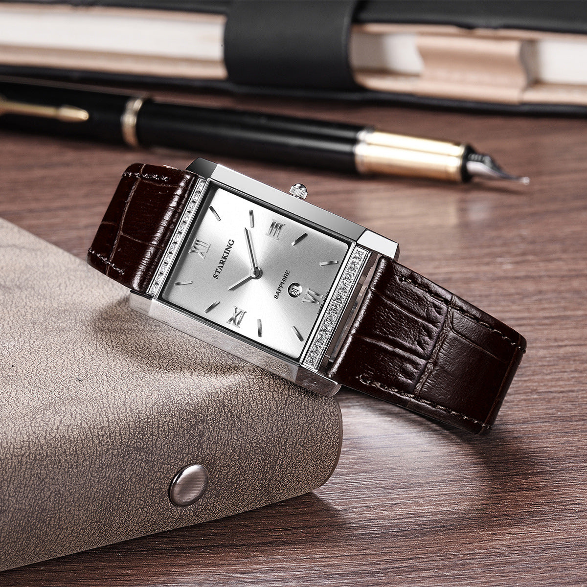 Calendrier des mouvements d'affaires simples Quartz Watch