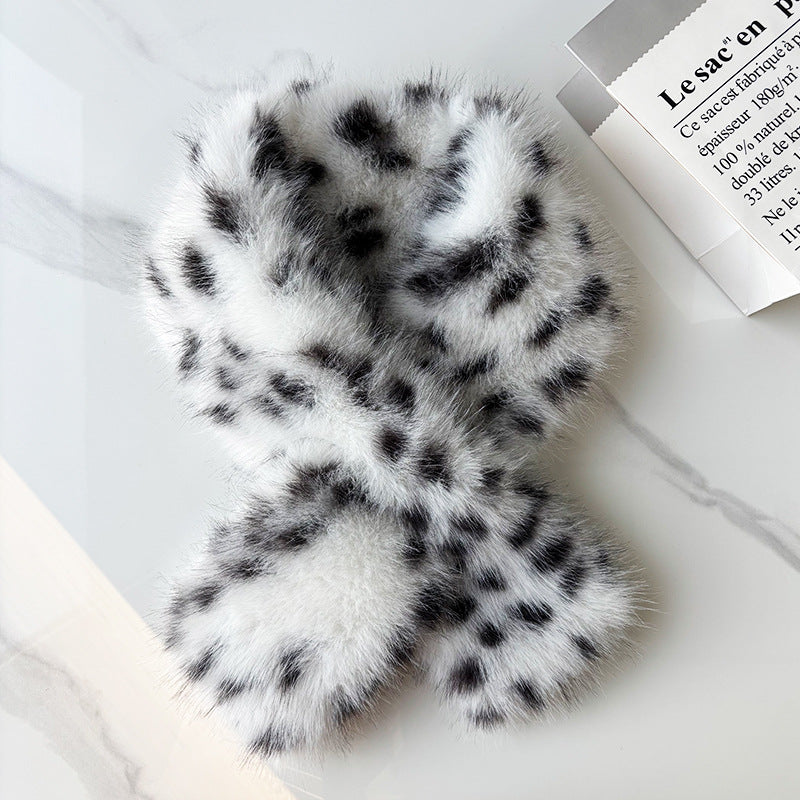 Echarpe naturelle en léopard imprimé en peluche avec un style doux coréen pour