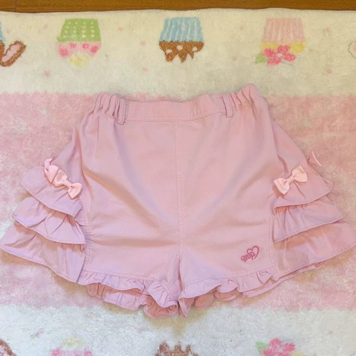 Embroidered lace summer shorts