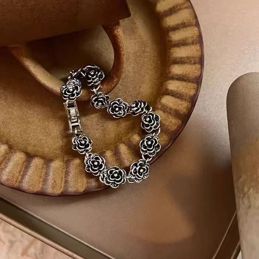 Bracelet de fleur de rose noire Vintage Accessible Bracelet haut de gamme rétro Exquis