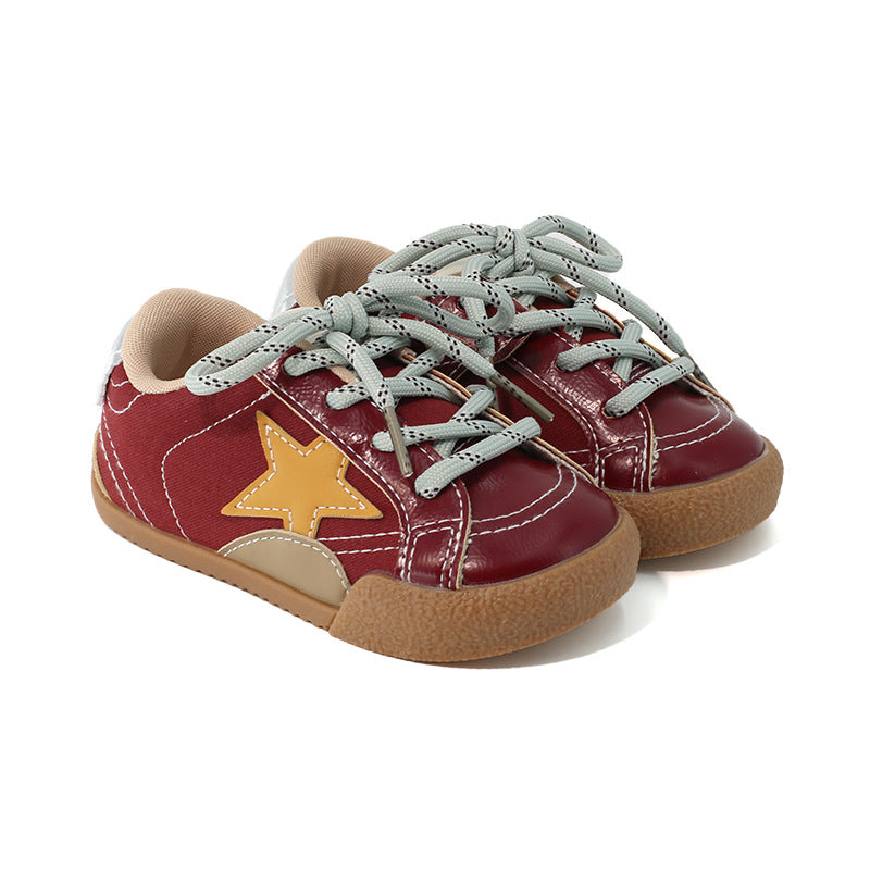 Petits enfants et enfants sneakers pour les filles