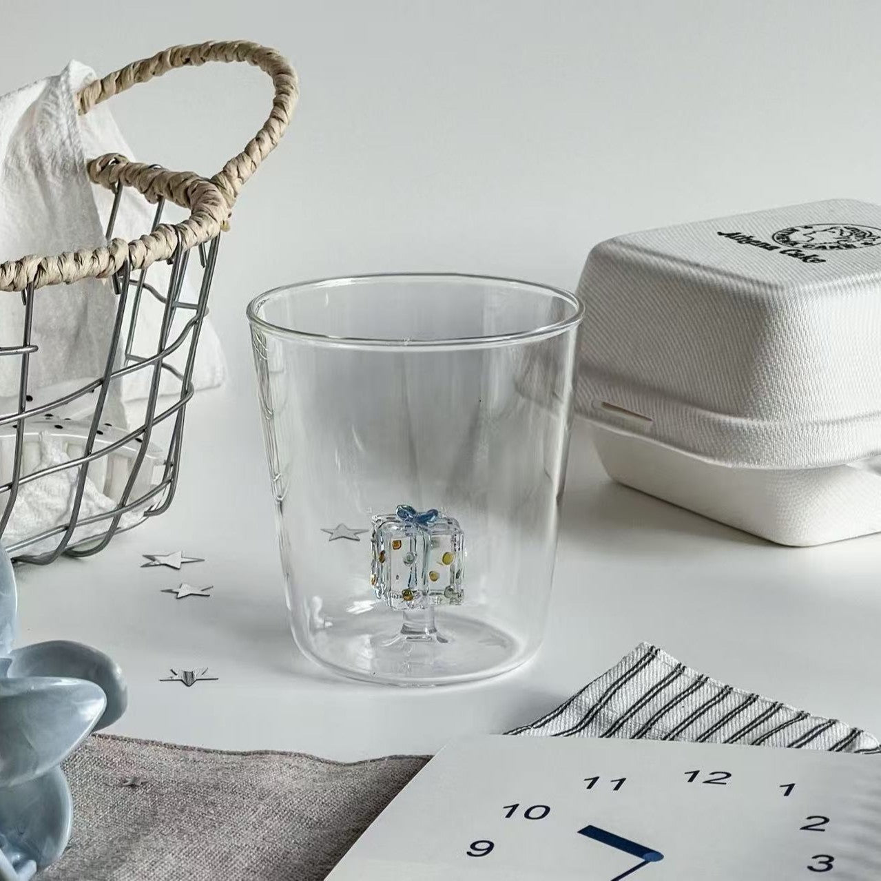 Coupe en verre à haute brosilicate avec poignée