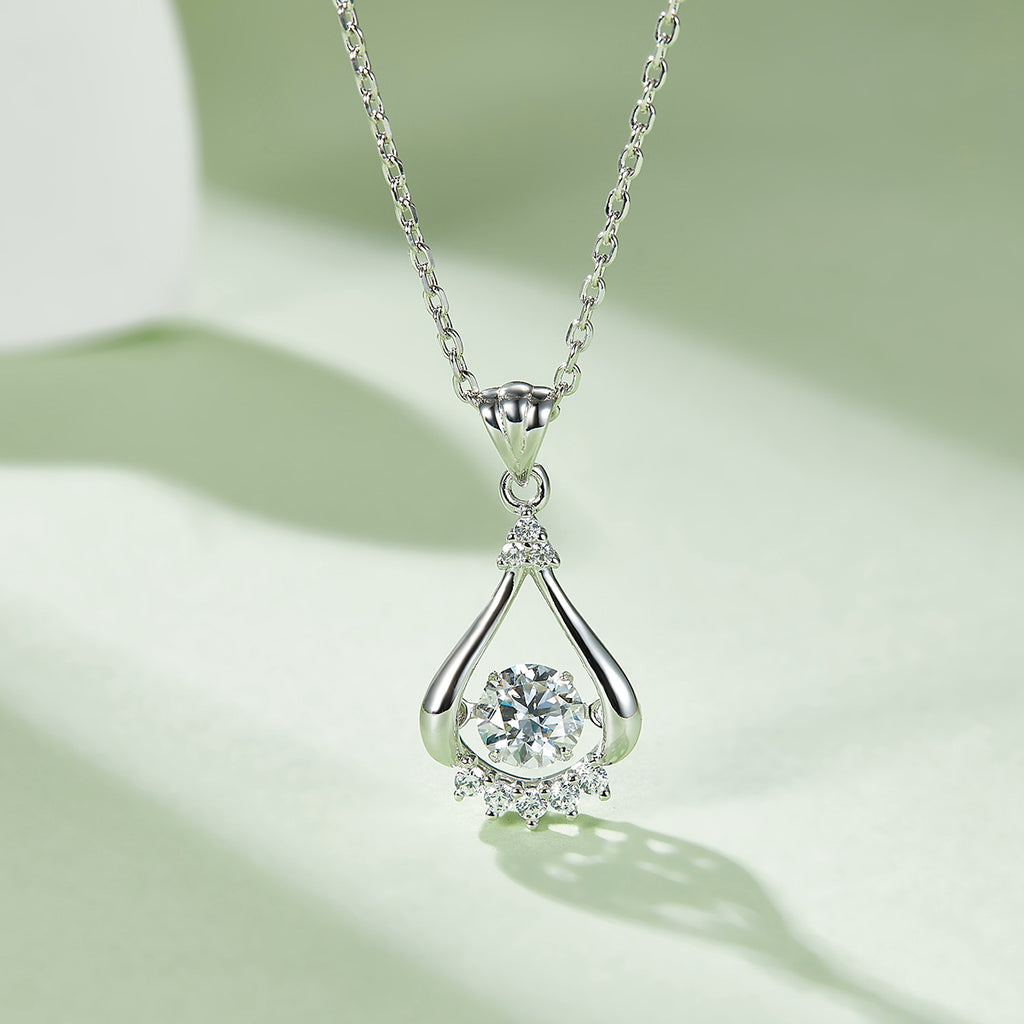S925 Argent Sterling 0.5ct D Couleur VVS1 Moissanite Teardrop Collier ouvert 45cm Platinu