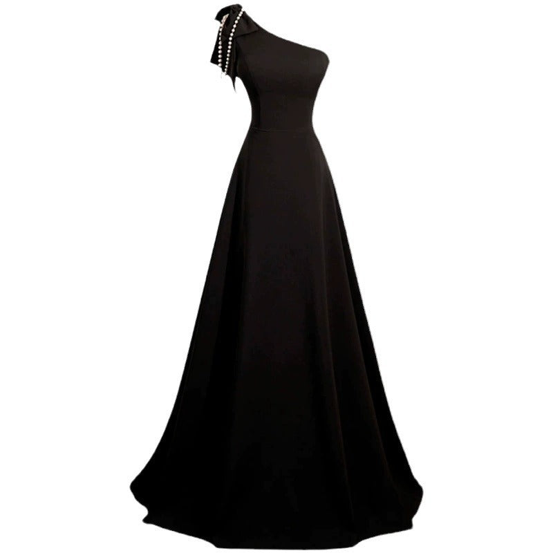 Banquet simple Hôte Piano Français Jouer Musique Vocal Art Test Robe de Mode Violon