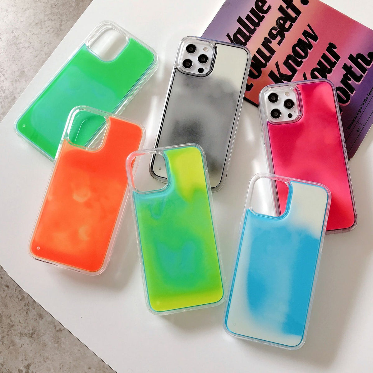 Coque de téléphone en poudre de paillettes lumineuses en plastique