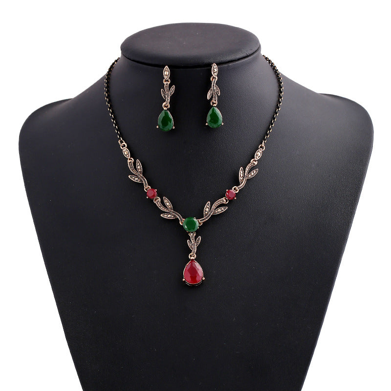 Leaf eau goutte résine pendentif pierre précieuse collier