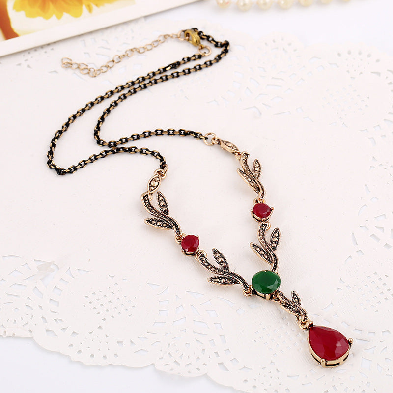 Leaf eau goutte résine pendentif pierre précieuse collier