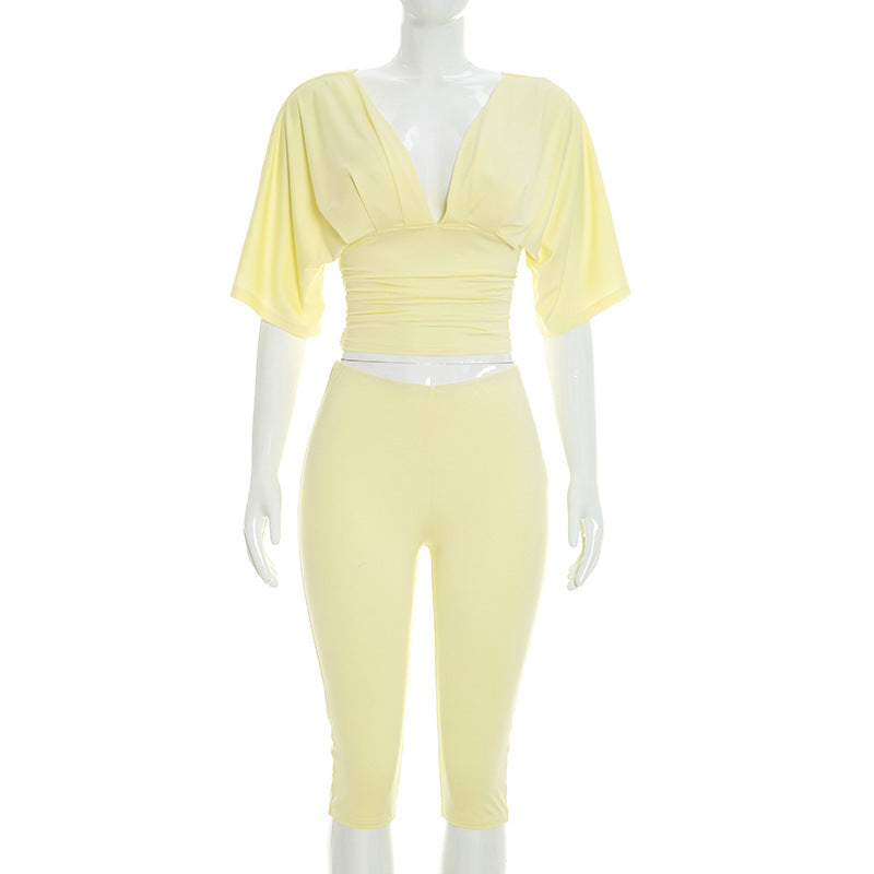 Top à manches courtes et Pantalons Capri serrés Ensemble de deux pièces