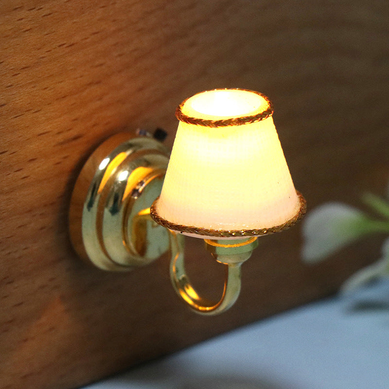 Mode Mini Meubles Jouet Chandelier brillant