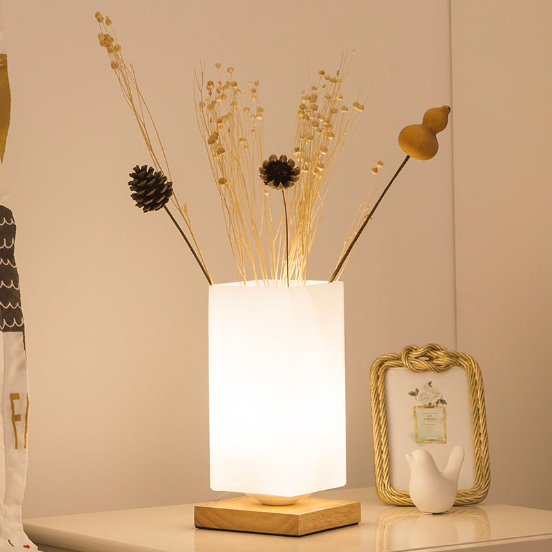 Simple Modern Living Room Study Decorative Solid Wood Table Lamp