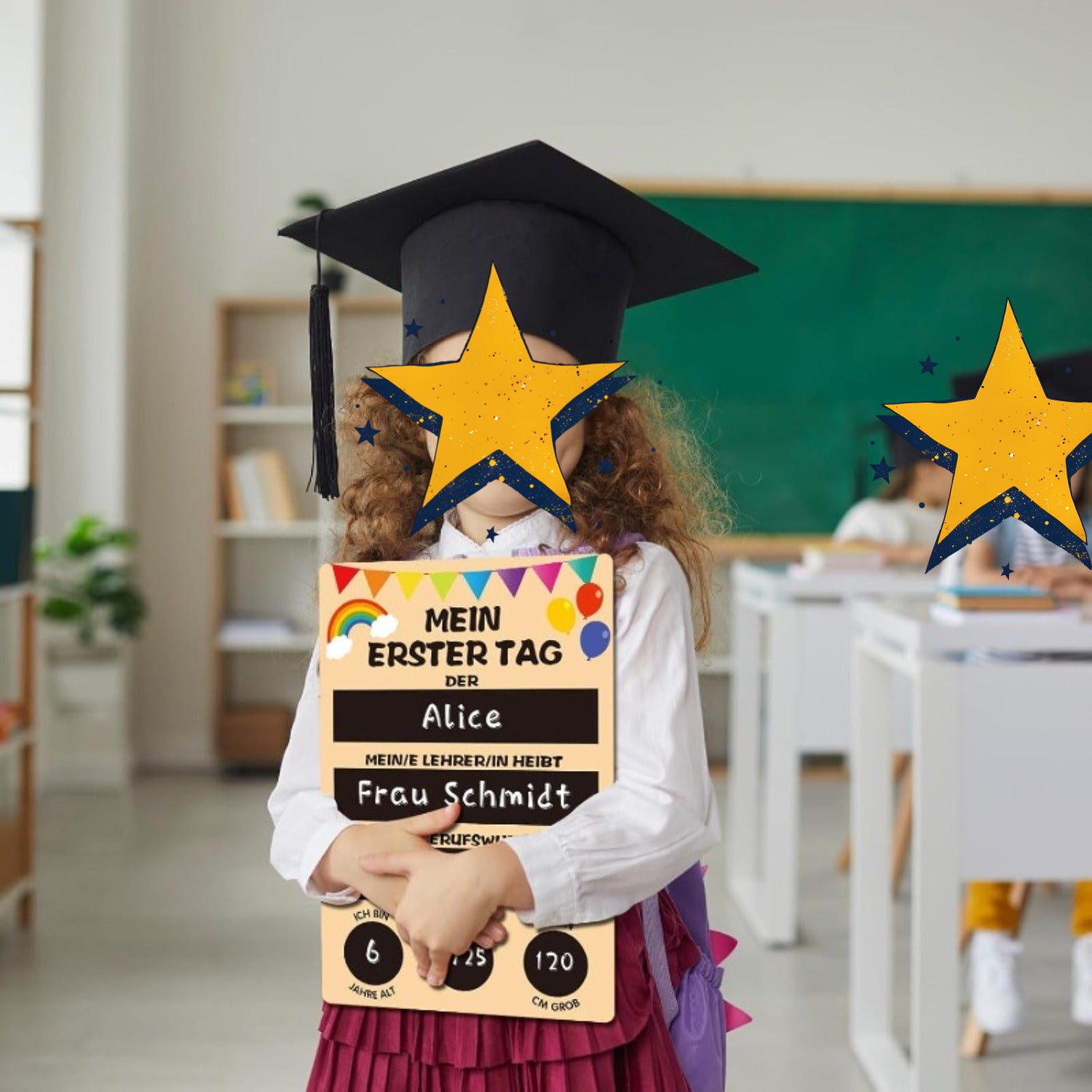 1 Le premier jour de l'école Le panneau en bois avec l'éponge pour le premier jour de la célébration de l'école—Pa