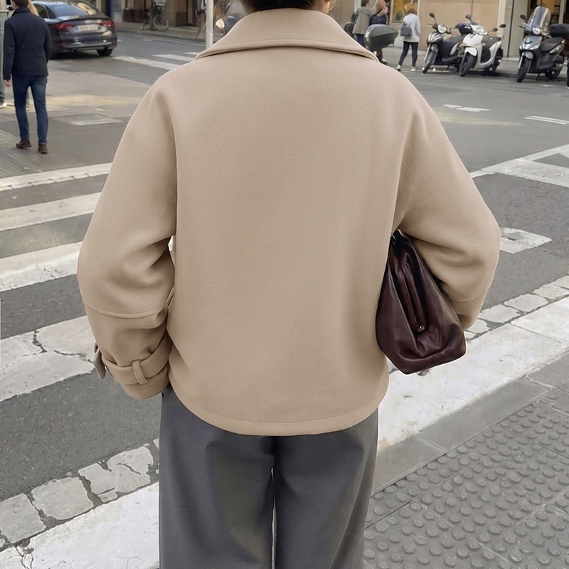 Manteau de laine coupée droite pour femmes