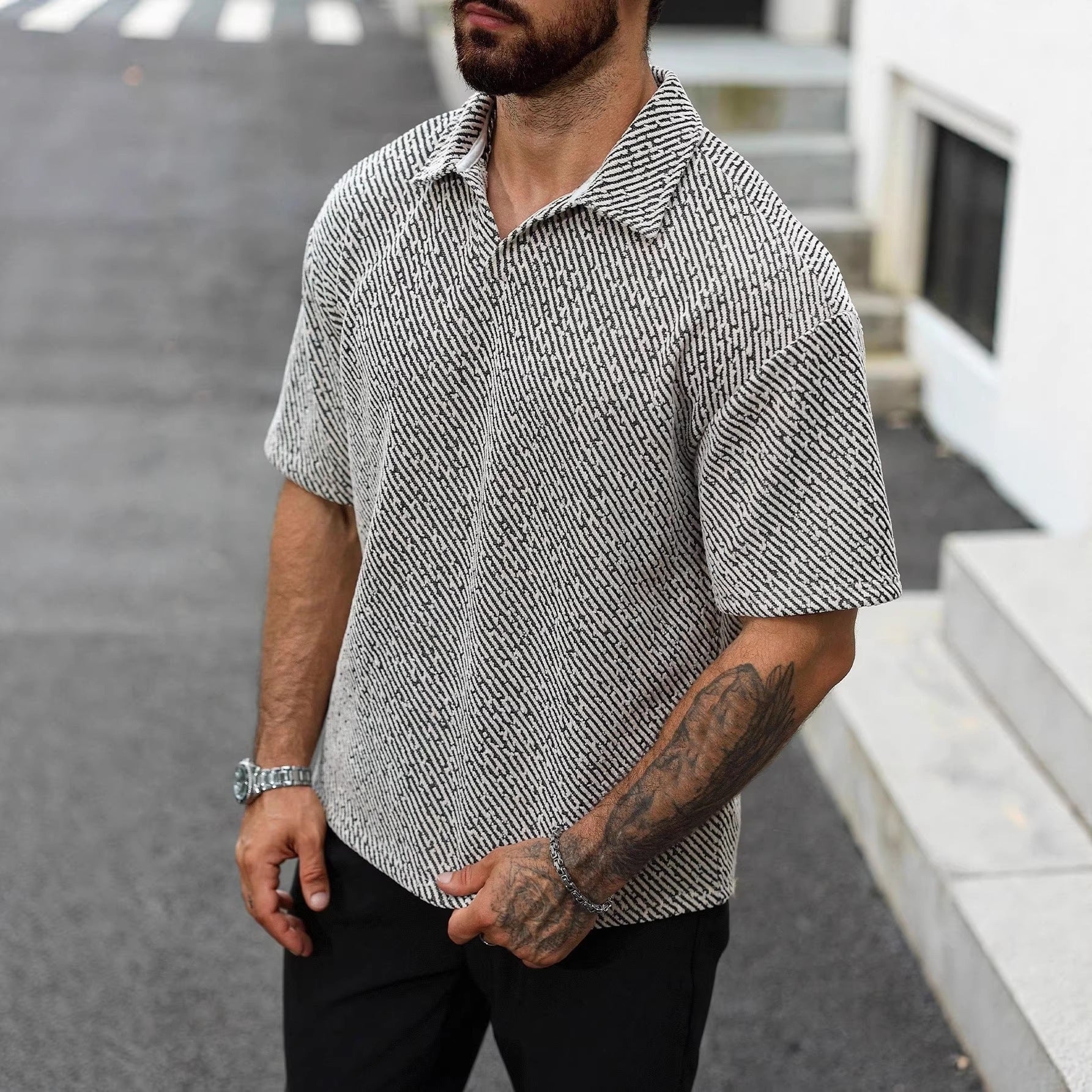 Chemise de polo mince de sport occasionnel avec un col turn-down et manches courtes en plaid