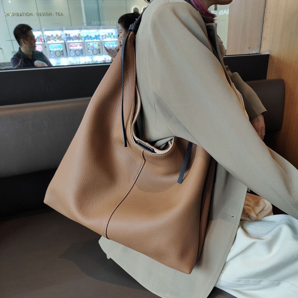 Sac à épaule en cuir pleine fleur de forme Niche