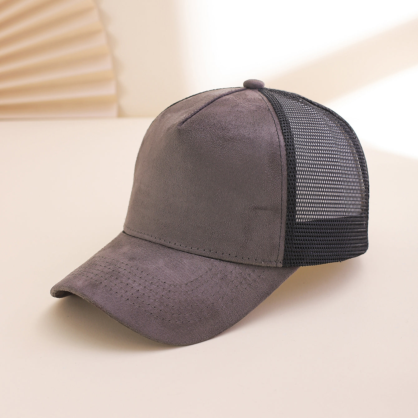 Simple et polyvalent Imitation Tissu Suede Casquette de baseball multicolore pour l'été extérieur