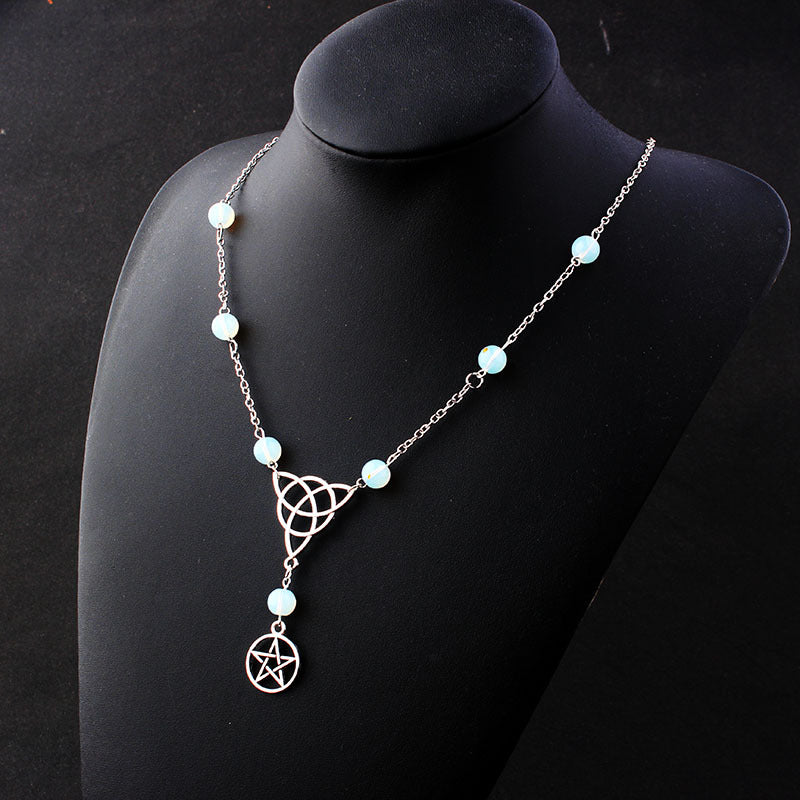 Witchcraft gothique Pentagram Tête chaîne Magic Round Perles Pierre