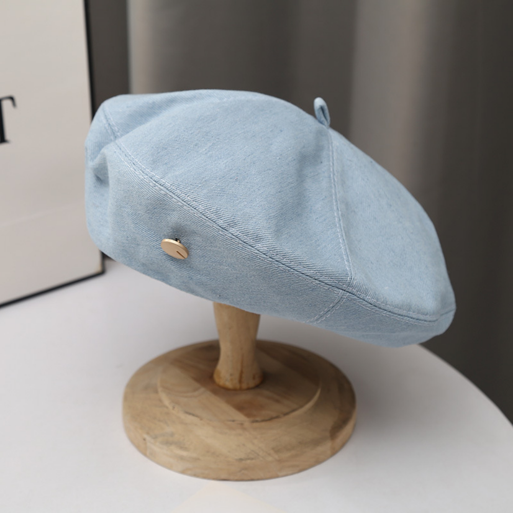 Béret denim féminin d'été avec boutons métalliques pour un style retro japonais. Doucement et Versati