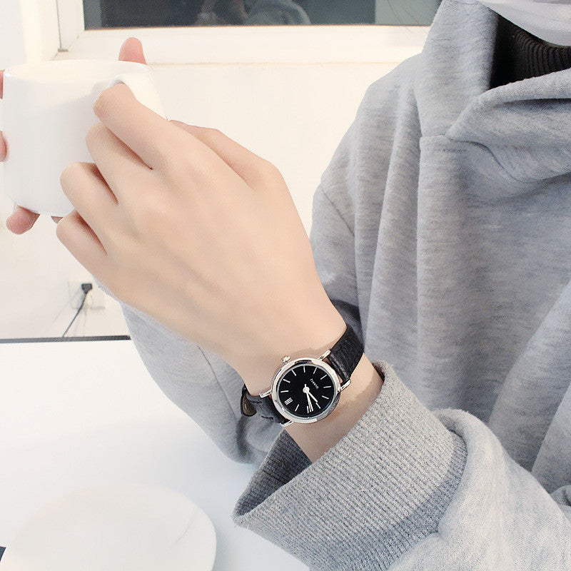 Trendy Simple Personnalité Rétro Harajuku Style Ceinture de Quartz Montre Couple
