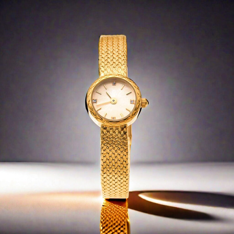 Rétro Copper Mesh Femmes Versatile Vintage-style Mini montre en or