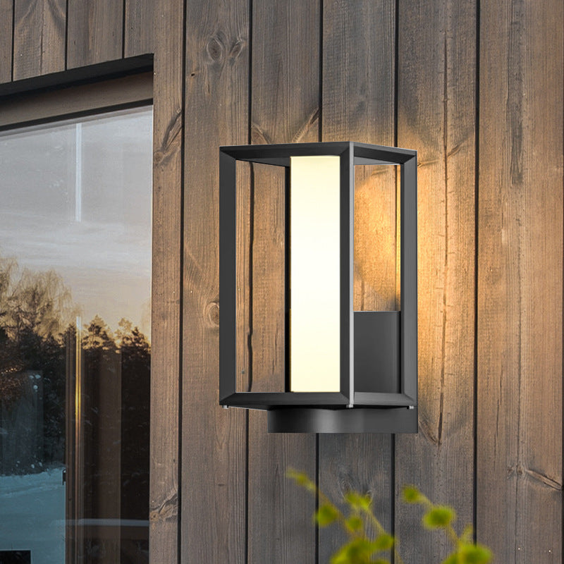 Courtyard Grand Gate Outdoor Villa Solar Wall Light