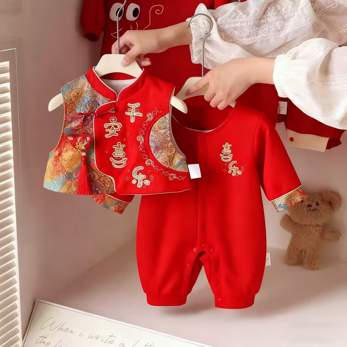 Autumn/Winter Festive Red Fleece-Lined Warm Romper Crawling Suit