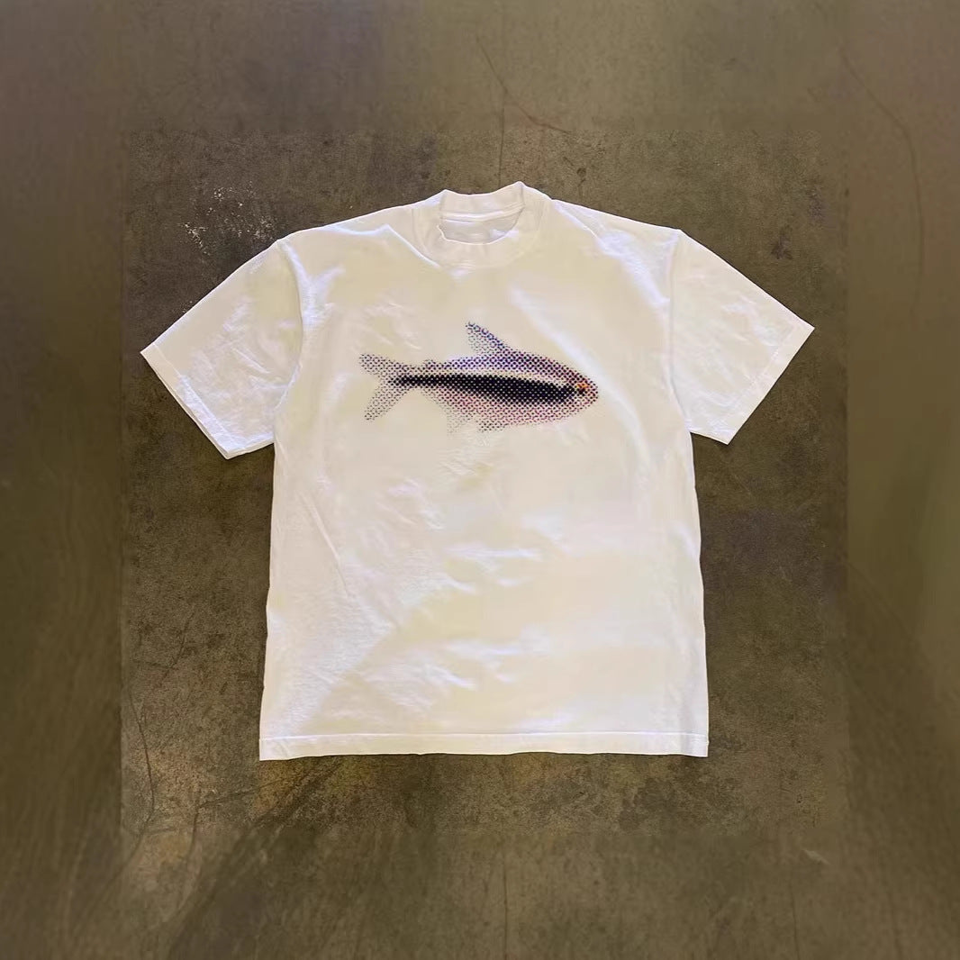 T-shirt à manches courtes surdimensionné avec un petit poisson imprimé unisexe et détendu
