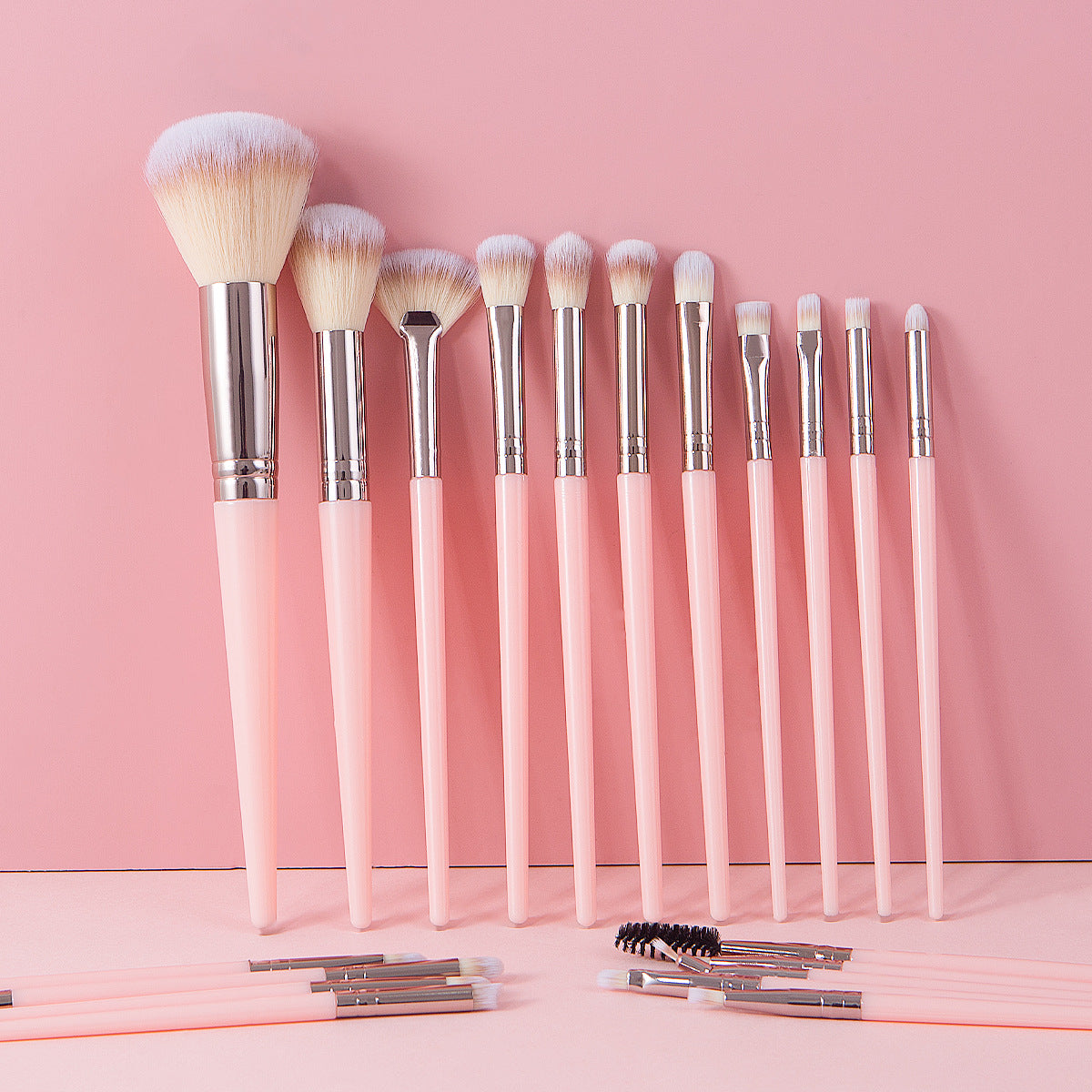 25PCS Makeup Brushes Set Synthetic Eyeliner Eyeshadow Foundation Concealer Powder Contour
