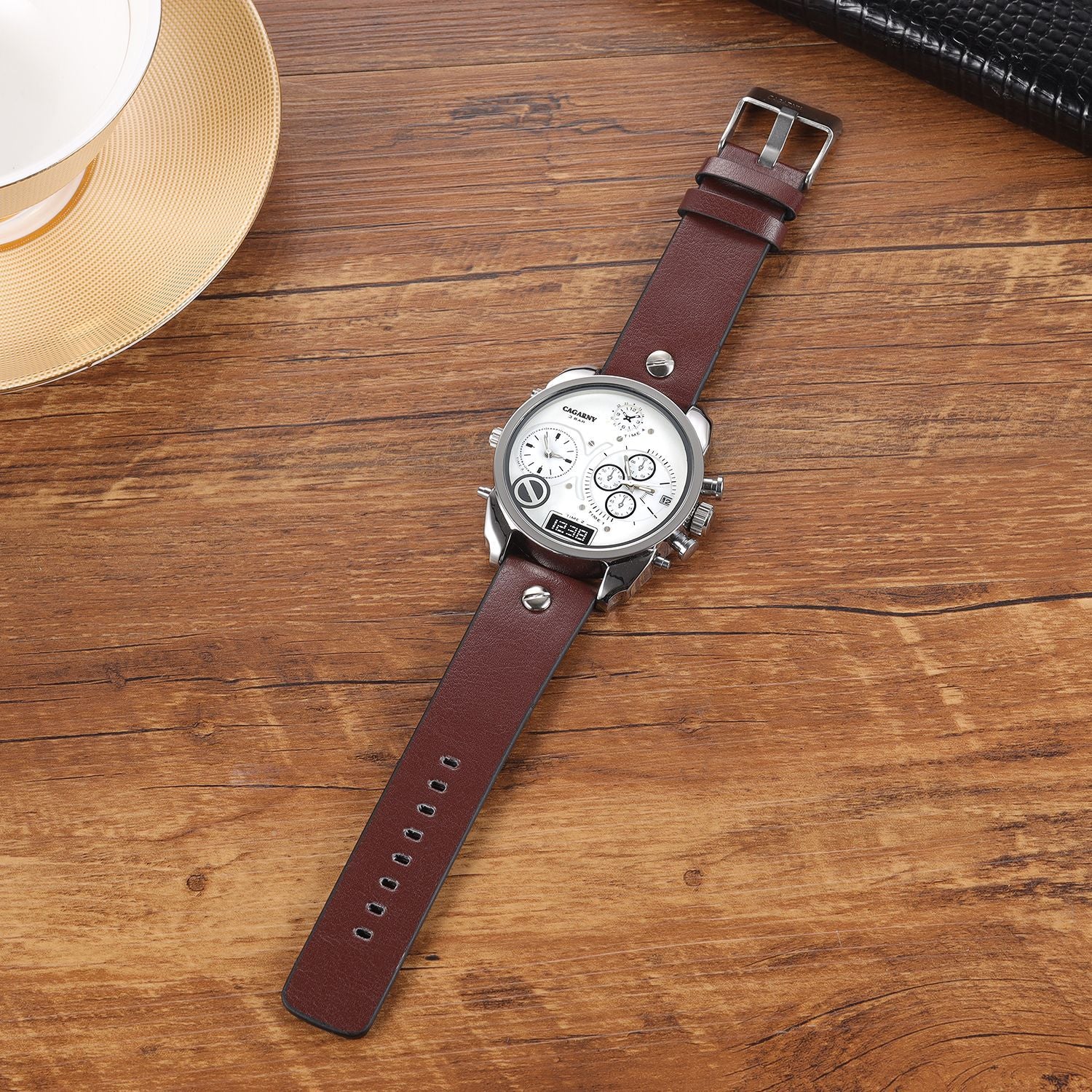 Montres Montres pour Homme en cuir PU Creative Double Time Zone