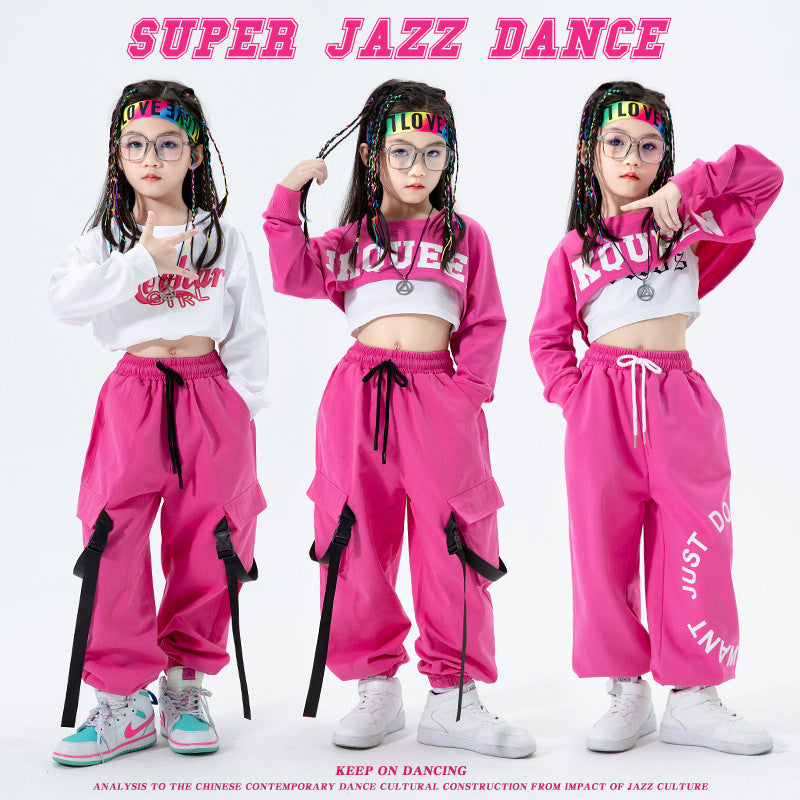 Performance de danse jazz pour filles
