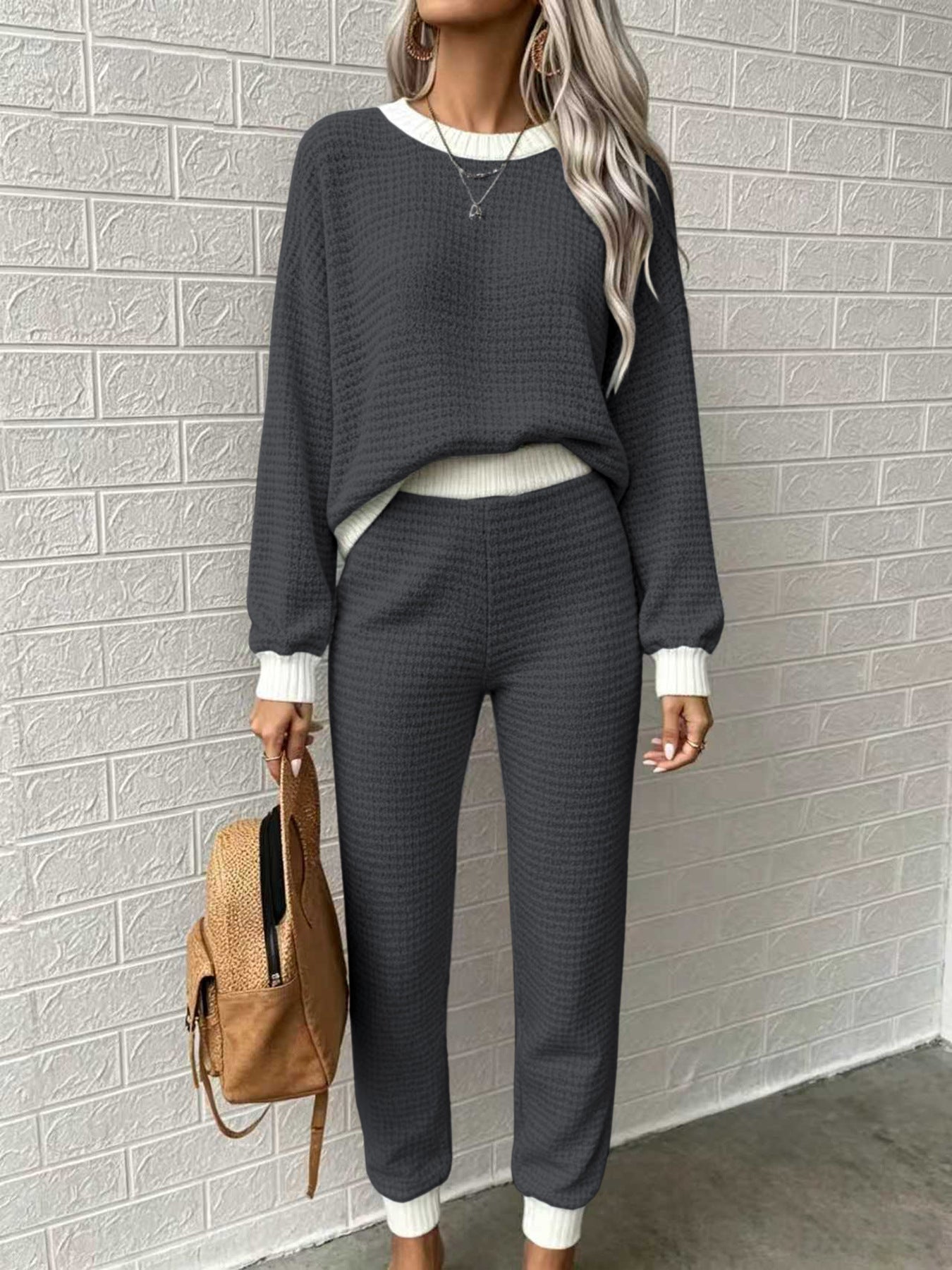 Sweat-shirt d'équipage et pantalons à deux pièces