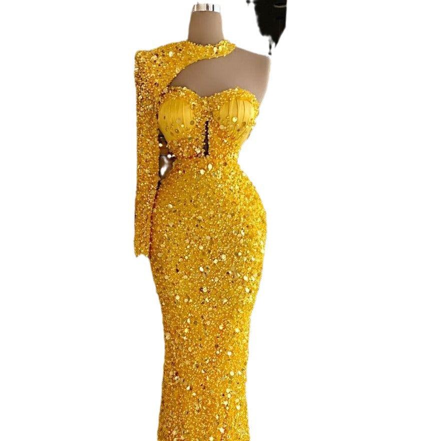 Robe asymétrique à manches simples pour broderie en perles pailletées