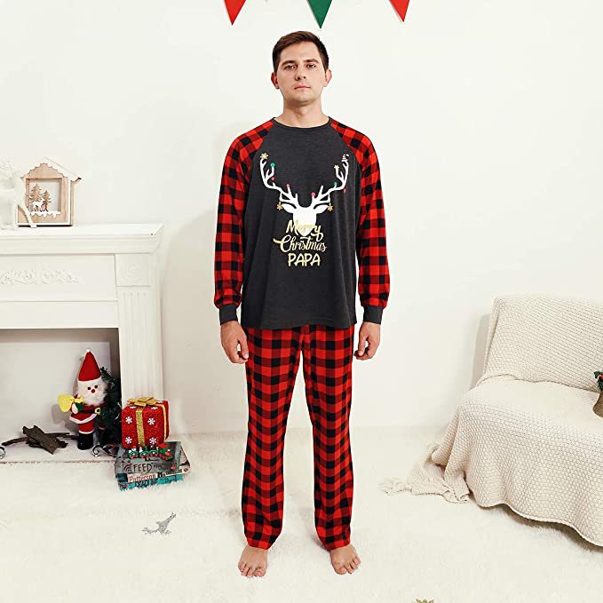 Ensemble de pyjamas familiaux et service à domicile