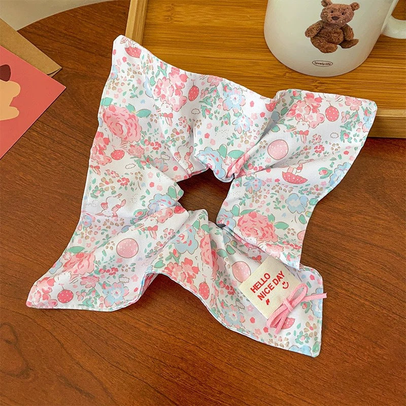 Mignon coloré Polka-dot Floral Carré des cheveux