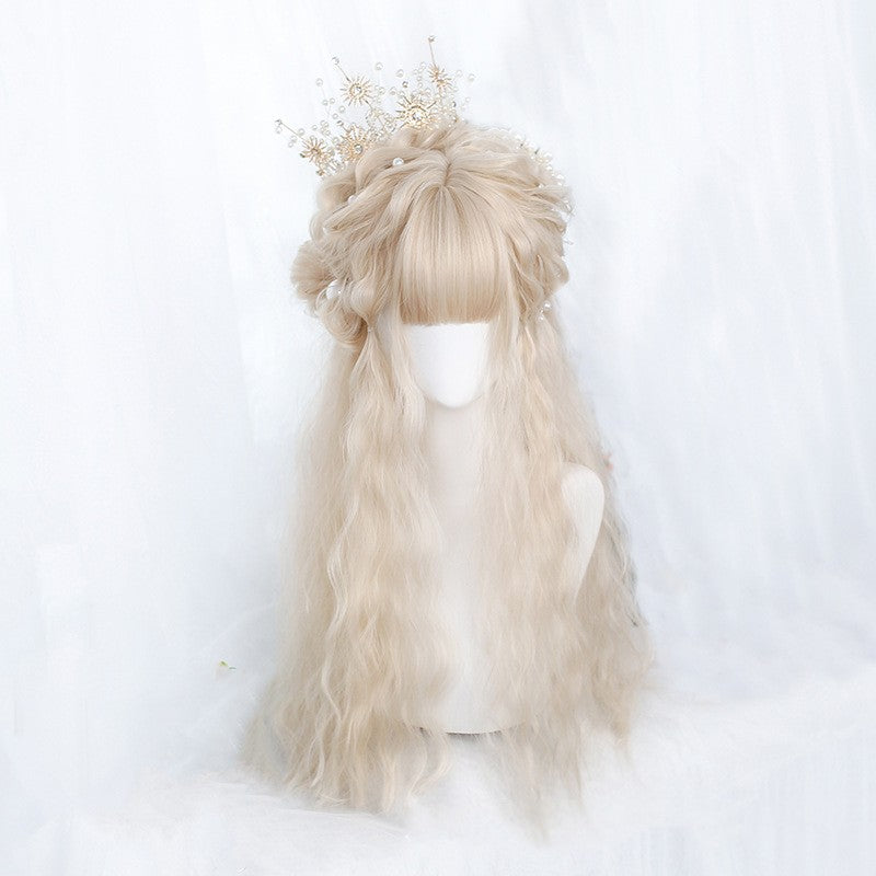 Perruque les cheveux bouclés longs