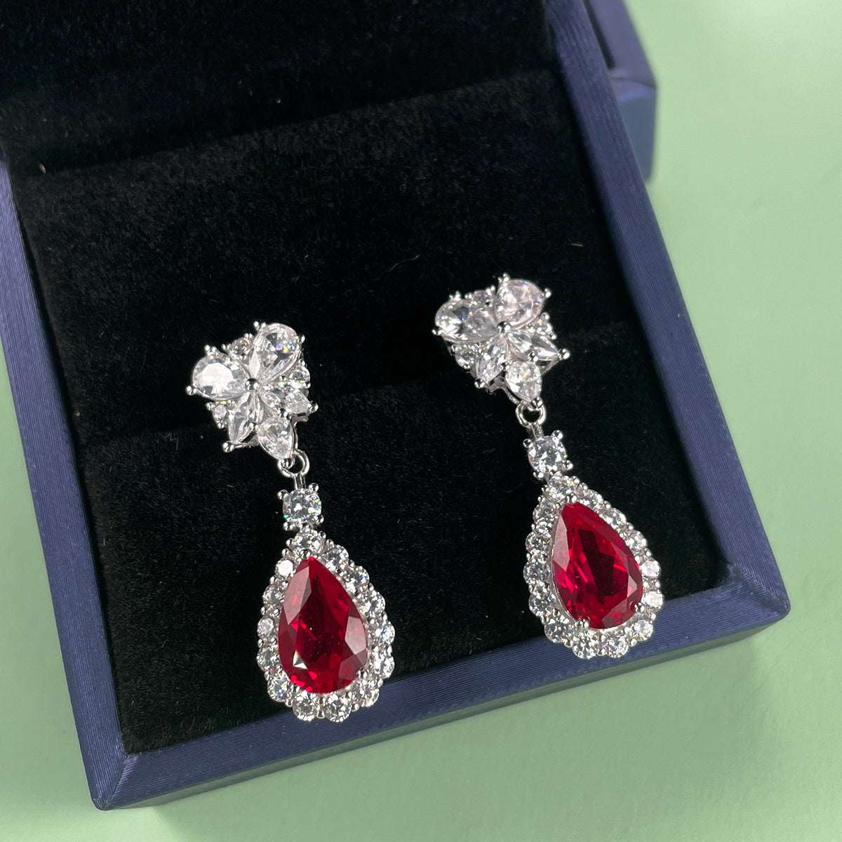 S925 Boucles d'oreilles d'angle en argent sterling Teardrop
