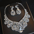 Robe de mariée Fleurs Accessoires de cheveux de mariage Accessoires Boucles d'oreilles Collier Couronne Thre