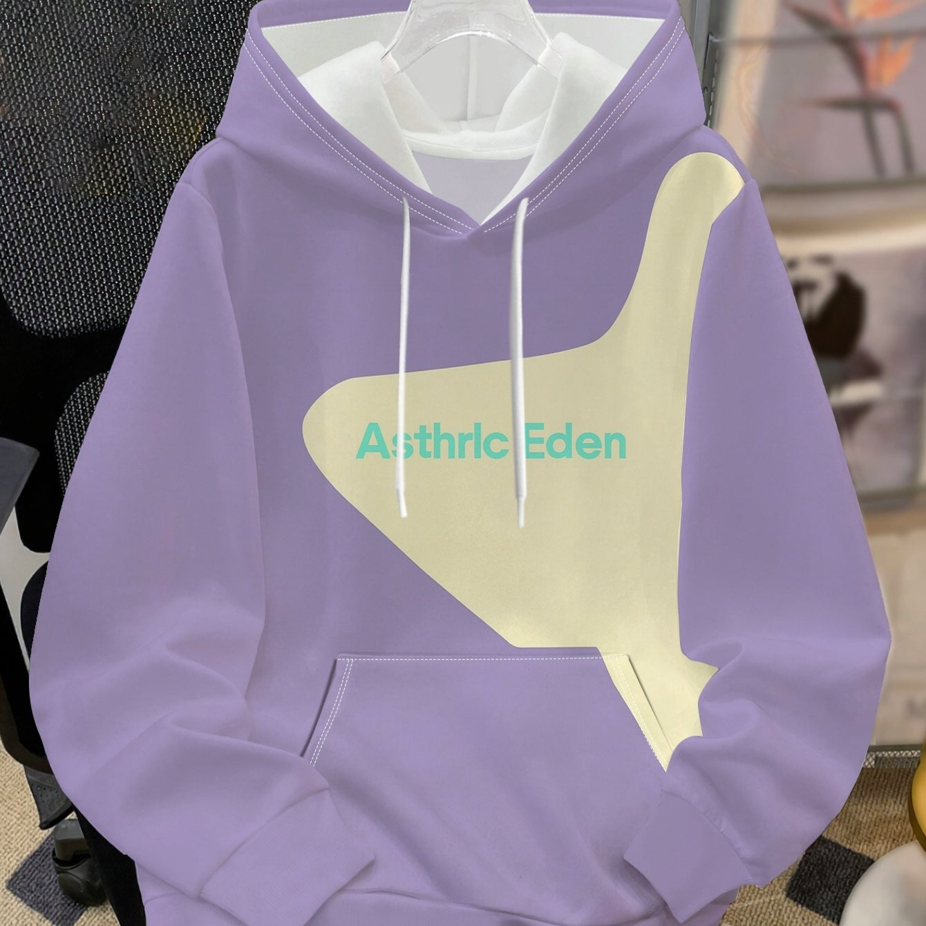 Sweatshirt à capuche souple et confortable homme tendance et élégant
