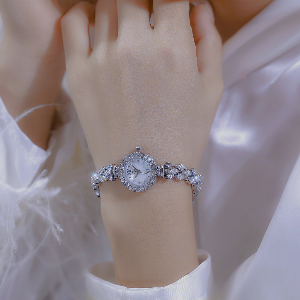 Baita Starry Cheval Eye Zircon Léger Luxury Montre de sirène exquise