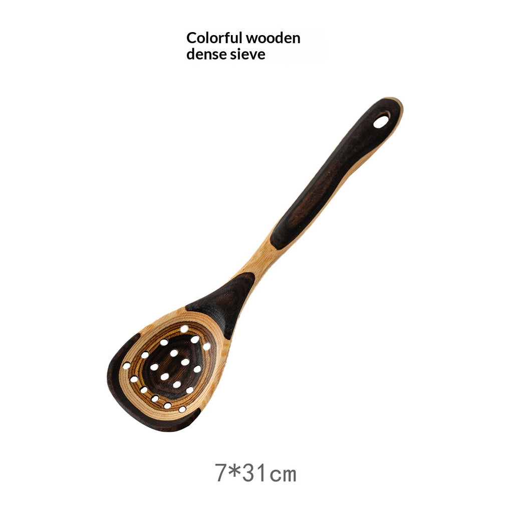 Ustensiles de cuisine en bois de couleur graduée
