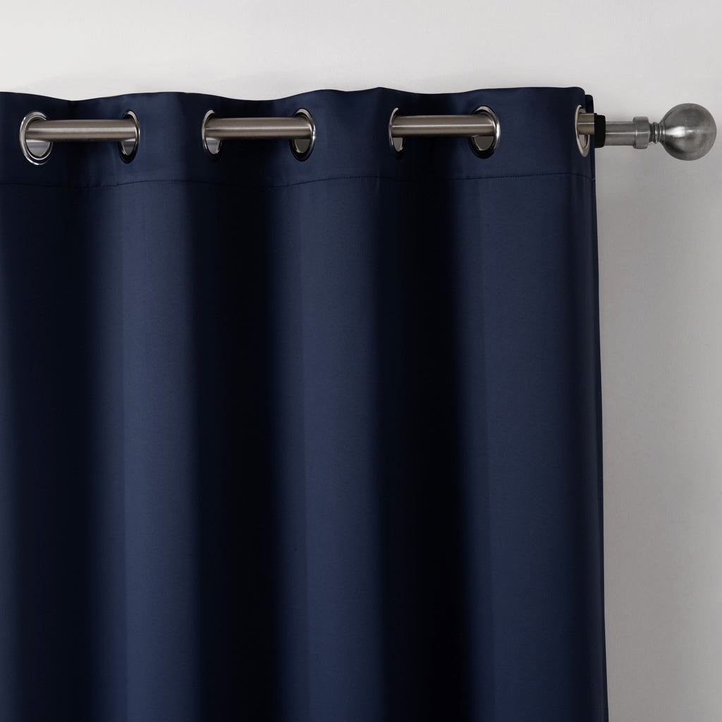 Rideaux imprimés en tissu noir de chambre bleu foncé