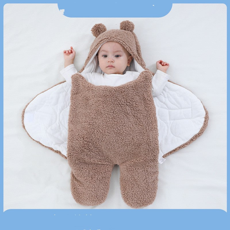 Bébés avec gros bébé vêtements de swap peuvent prévenir le sursaut