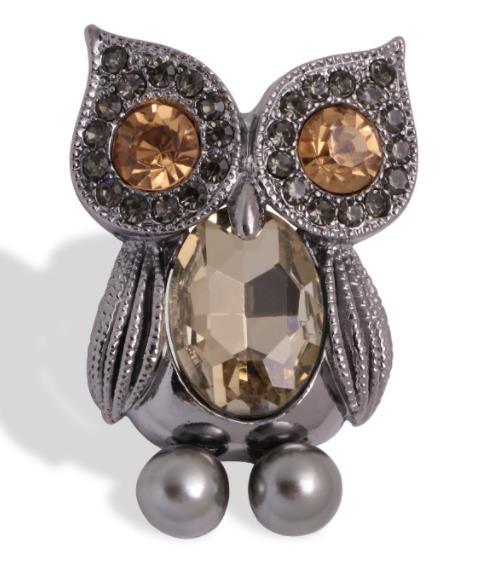 Variété de broches émaillées d'animaux adorables
