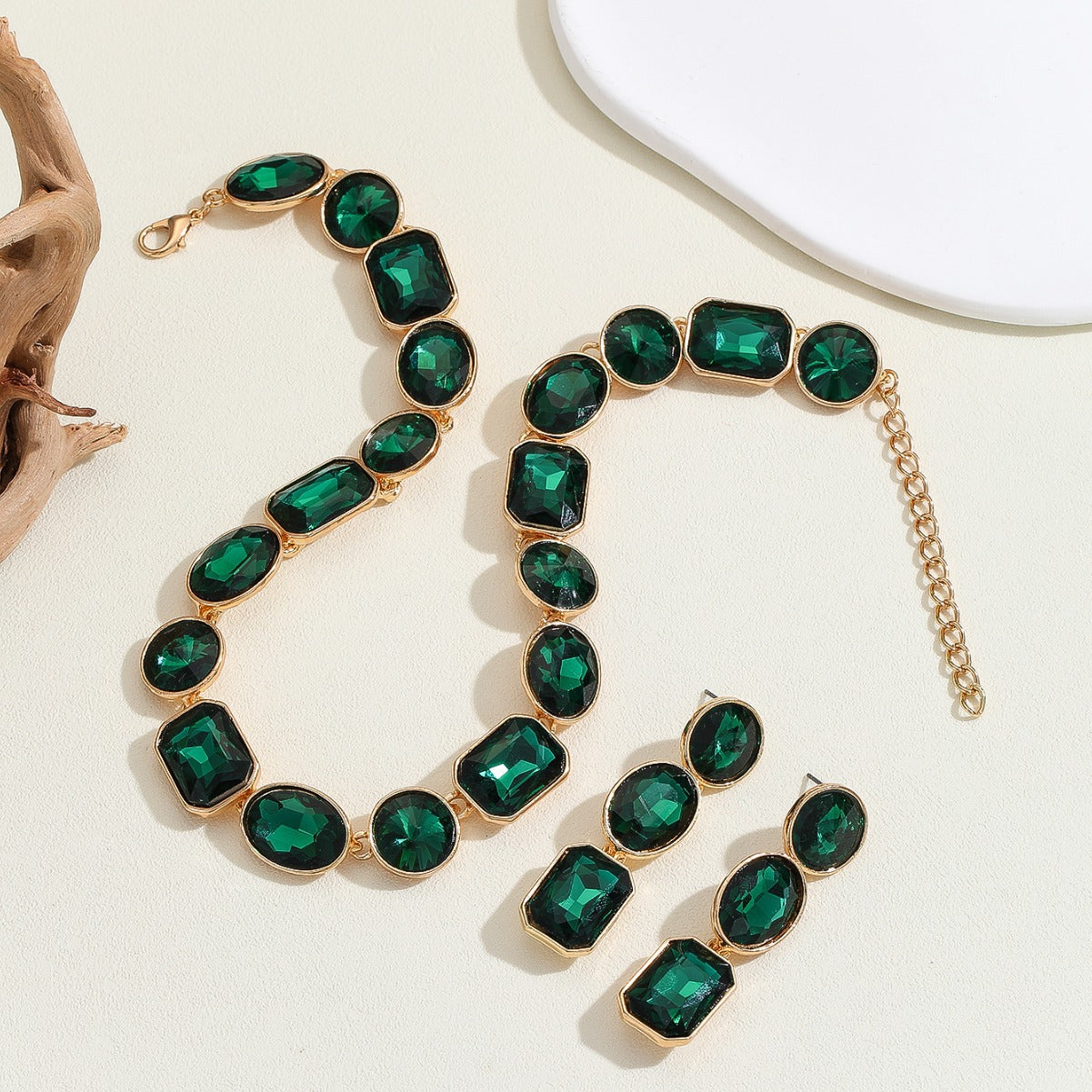 Style luxueux Style antique Superbe cristal brillant coloré Gemmes Collier pour les femmes