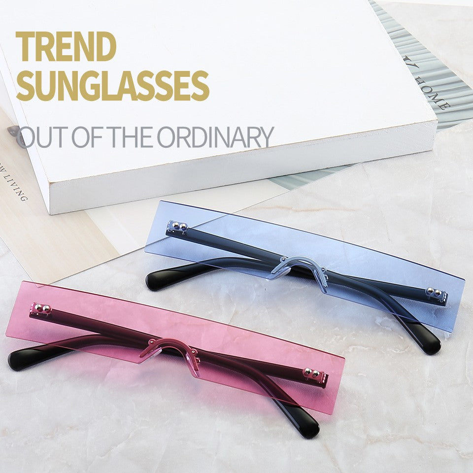 Petites Lunettes de soleil à cadre unique