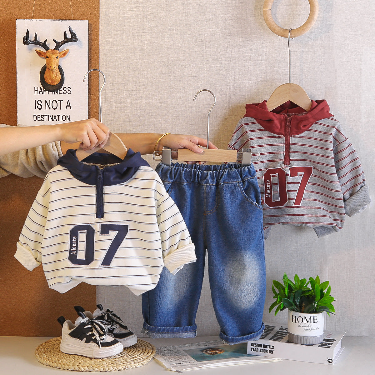 Bébé et tout-petit 1-4 ans vieux à capuche manches longues deux pièces