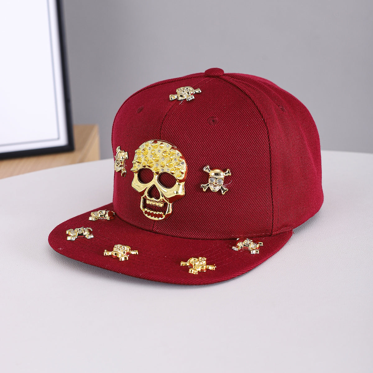 Crâne en métal identique hommes et femmes Rivet Versatile Punk Rock Style Flat-brim Baseball